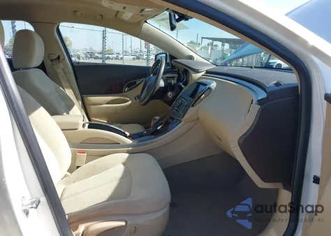 2013 Buick Lacrosse z USA, uszkodzony, nr VIN 1G4GA5ER1DF257196